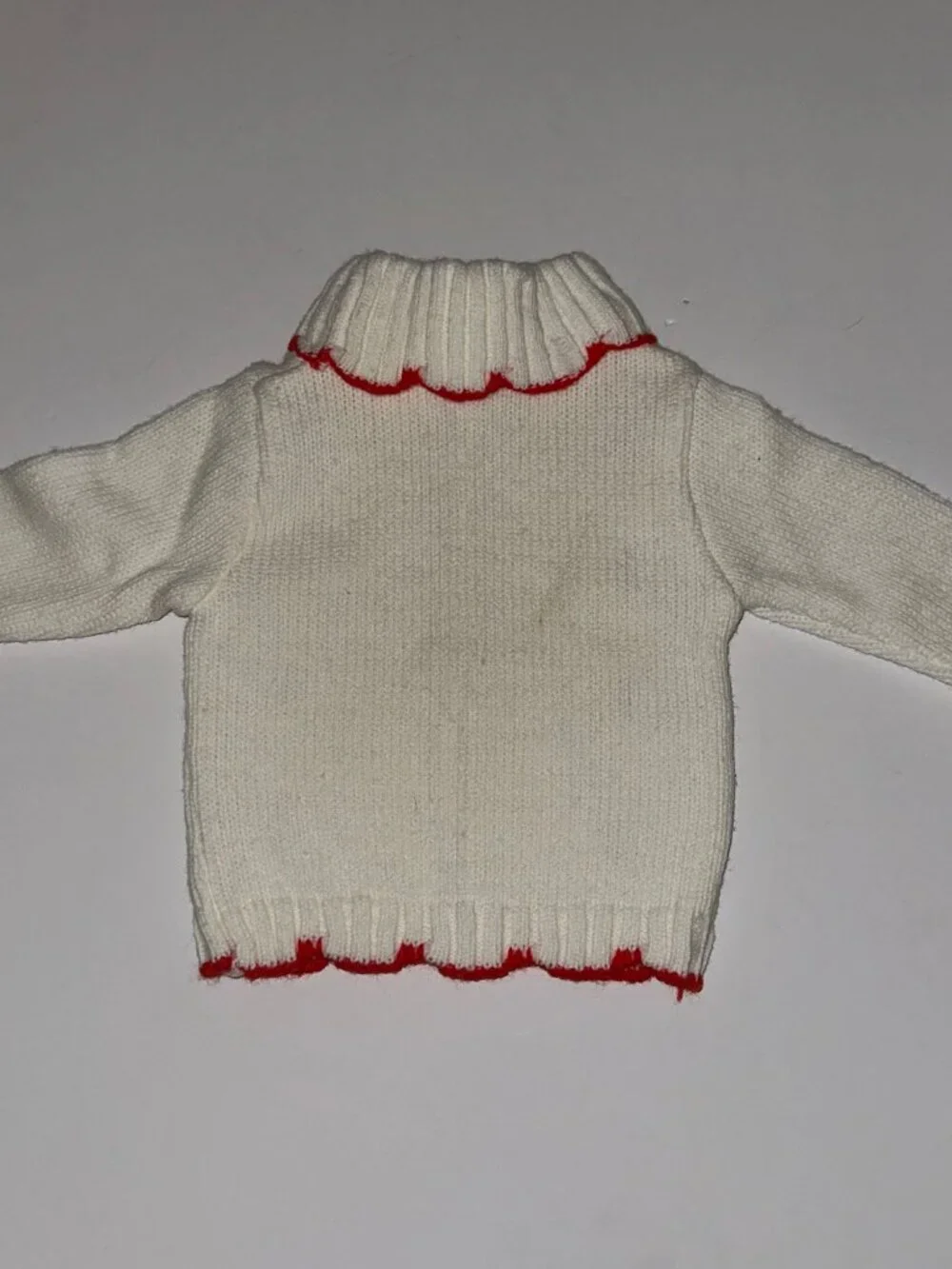 VTG HANDMADE knit BABY SWEATER white with red trim 3-6 6-9 months infant